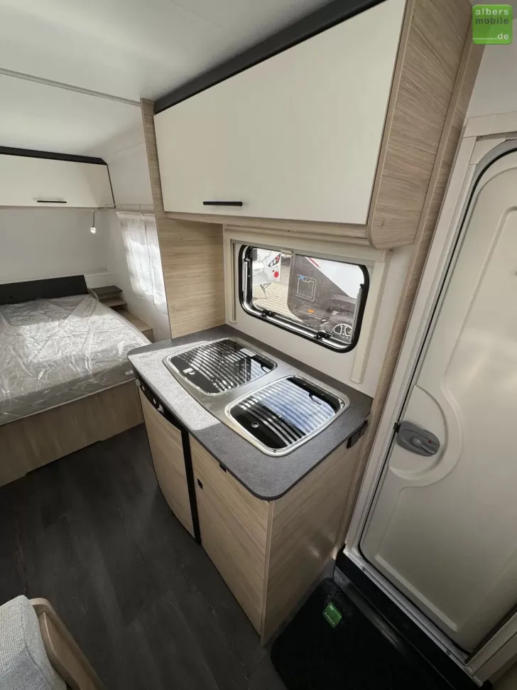 Fahrzeugbild Sterckeman Easy 460CP Dusche Queensbett Heizung #16