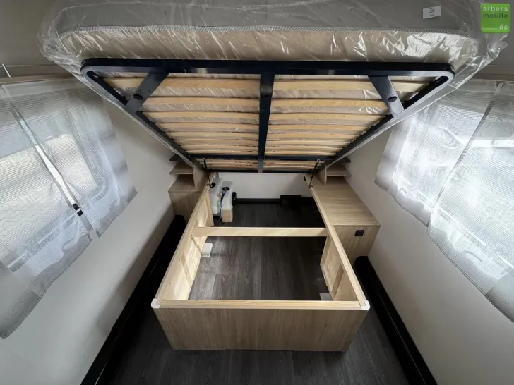 Fahrzeugbild Sterckeman Easy 460CP Dusche Queensbett Heizung #21