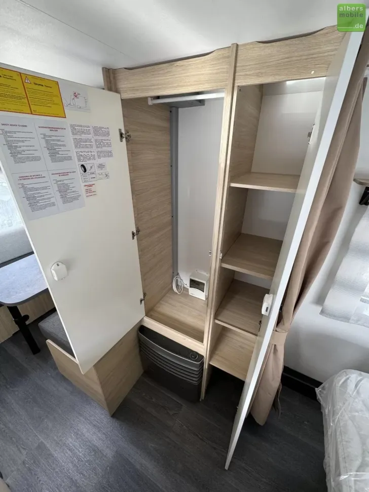 Fahrzeugbild Sterckeman Easy 460CP Dusche Queensbett Heizung #25