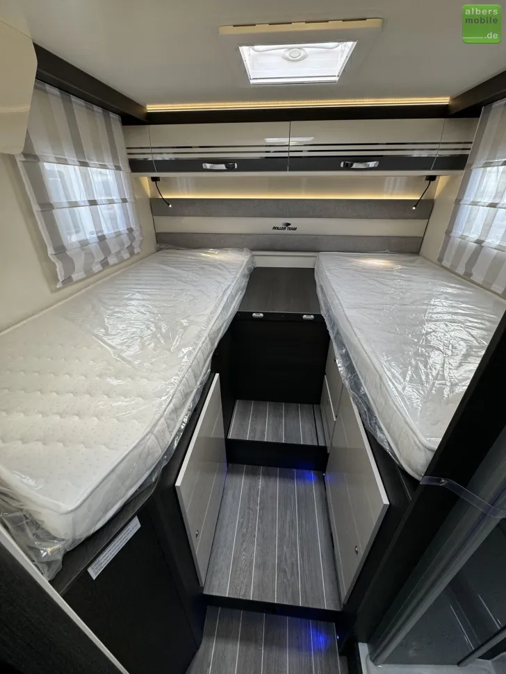 Fahrzeugbild Roller Team Kronos 284 TL Full-LED Fiat Solar Einzelbetten #19