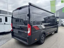 Fahrzeugbild LMC Innovan 640 Einzelbetten Schwarz Markise #4