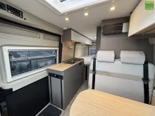 Fahrzeugbild LMC Innovan 640 Einzelbetten Schwarz Markise #11