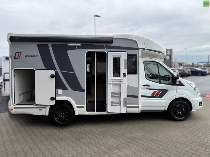 Fahrzeugbild Challenger Teilintegriert Graphite Edition 250 Arctic 2026 #7