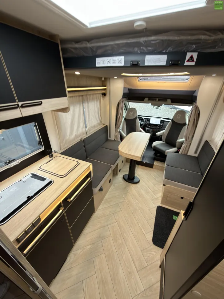 Fahrzeugbild Challenger Teilintegriert Graphite Edition 250 Arctic 2026 #22