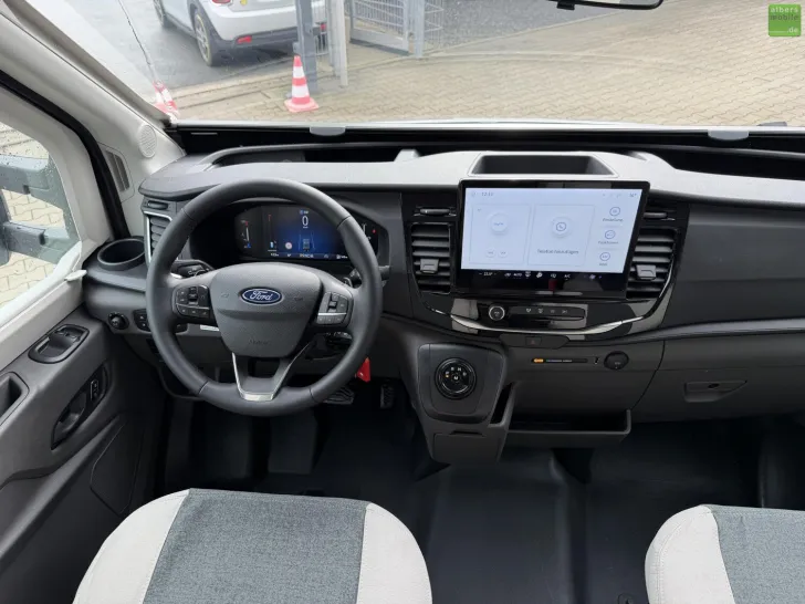 Fahrzeugbild Challenger Teilintegriert Graphite Edition 250 Arctic 2026 #27