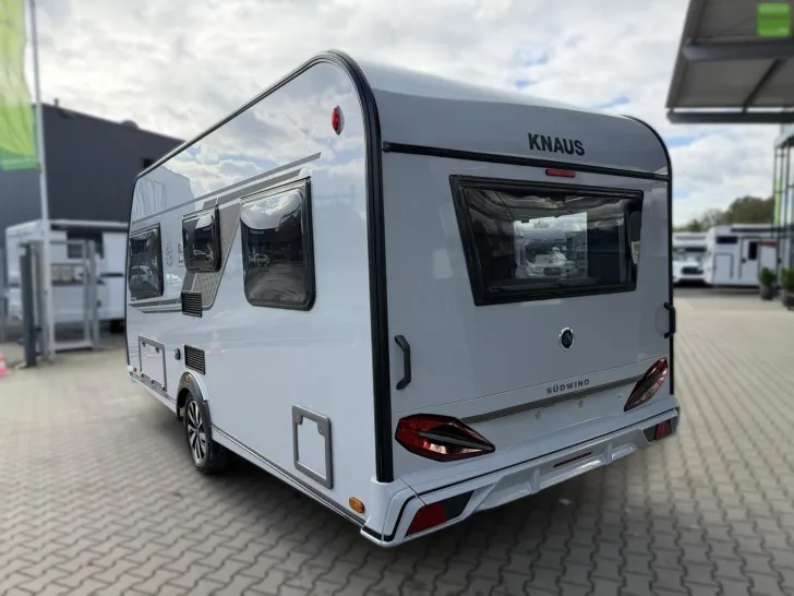 Fahrzeugbild Knaus Südwind BLACK SELECTION 450 FU 1700kg 2026 #5