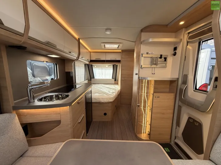 Fahrzeugbild Knaus Südwind BLACK SELECTION 450 FU 1700kg 2026 #12