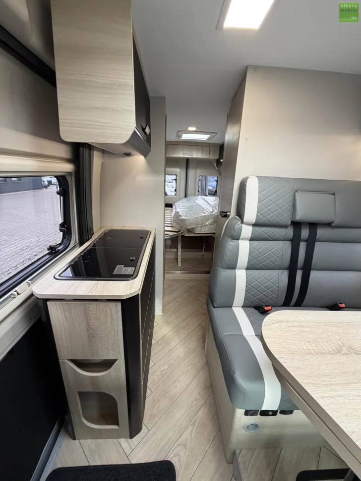 Fahrzeugbild Challenger Van Sport Edition V217 Arctic Automatik 2026 #17