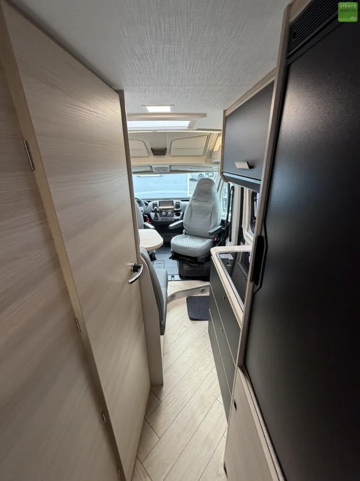 Fahrzeugbild Challenger Van Sport Edition V217 Arctic Automatik 2026 #24