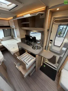 Fahrzeugbild Knaus Südwind BLACK SELECTION 460 EU Einzelbetten 2026 #14