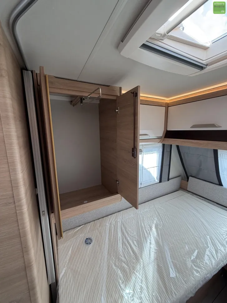 Fahrzeugbild Knaus Südwind BLACK SELECTION 460 EU Einzelbetten 2026 #26