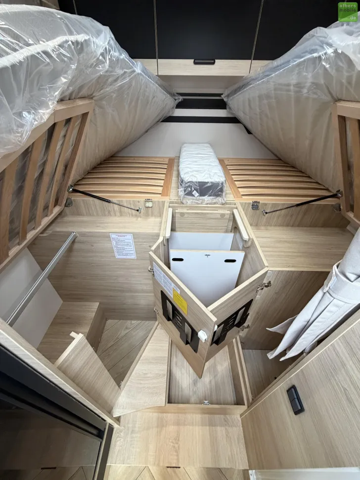 Fahrzeugbild Challenger Teilintegriert Graphite Edition 287 Arctic 2026 #21