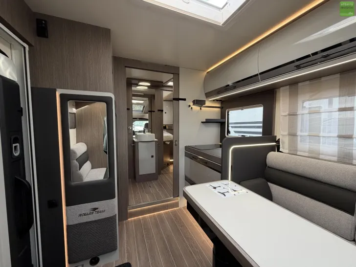 Fahrzeugbild Roller Team Zefiro 266 P 2xLithium 400W Solar 4100 kg 2026 #11