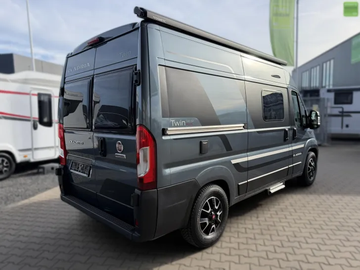 Fahrzeugbild Adria Twin Plus 540 SP 160PS Solar LEDLightbar Lithium #4