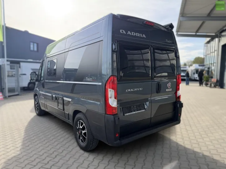 Fahrzeugbild Adria Twin Plus 540 SP 160PS Solar LEDLightbar Lithium #5