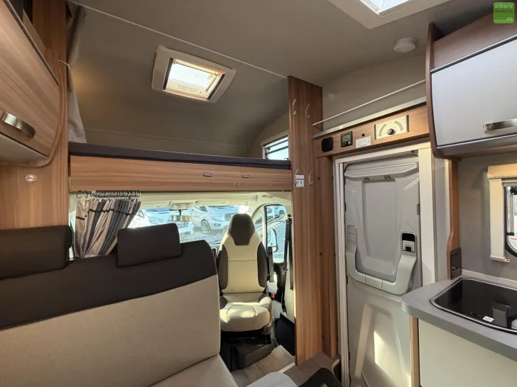 Fahrzeugbild Weinsberg CaraHome 600 DKG Thule Lift Navi Markise 6 Sitze #12