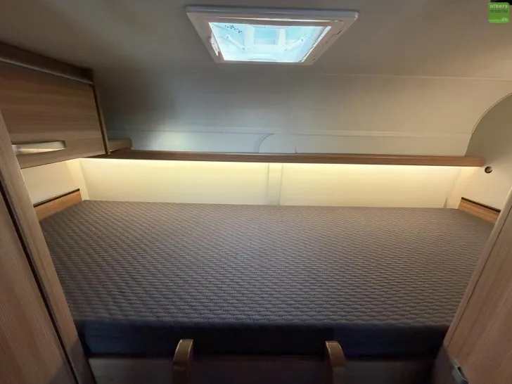 Fahrzeugbild Weinsberg CaraHome 600 DKG Thule Lift Navi Markise 6 Sitze #21