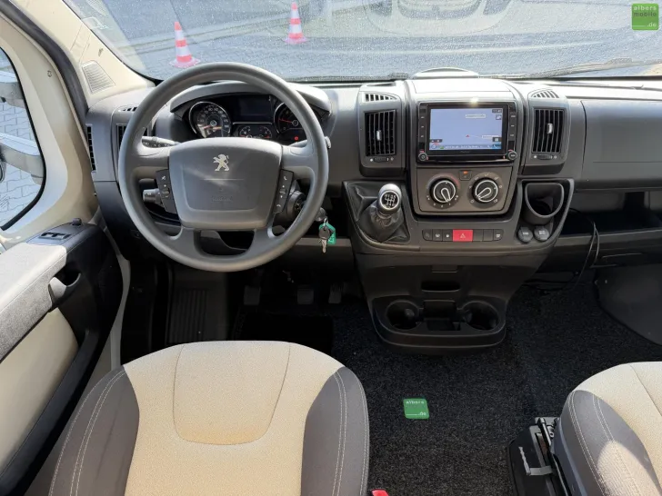 Fahrzeugbild Weinsberg CaraHome 600 DKG Thule Lift Navi Markise 6 Sitze #29