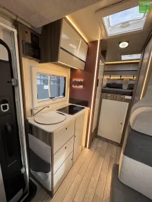 Fahrzeugbild Roller Team Kronos Fit 291 TL Design Winter Navi ACC 2026 #11