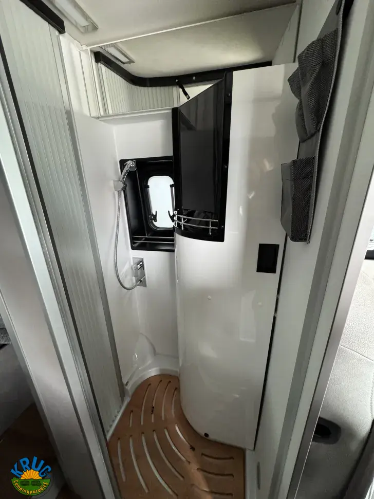 Fahrzeugbild Pössl Summit SHINE 600 L mit Schlafdach #10