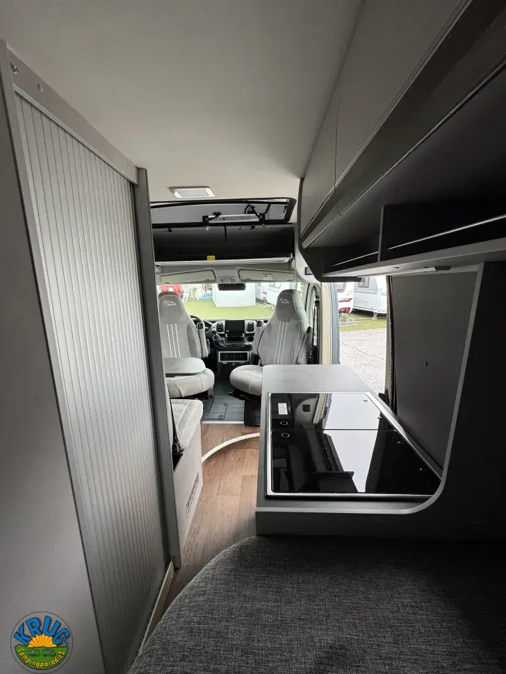 Fahrzeugbild Pössl Summit SHINE 600 L mit Schlafdach #12