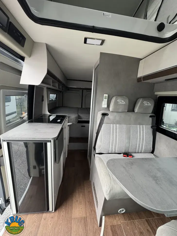 Fahrzeugbild Pössl Summit SHINE 600 L mit Schlafdach #13