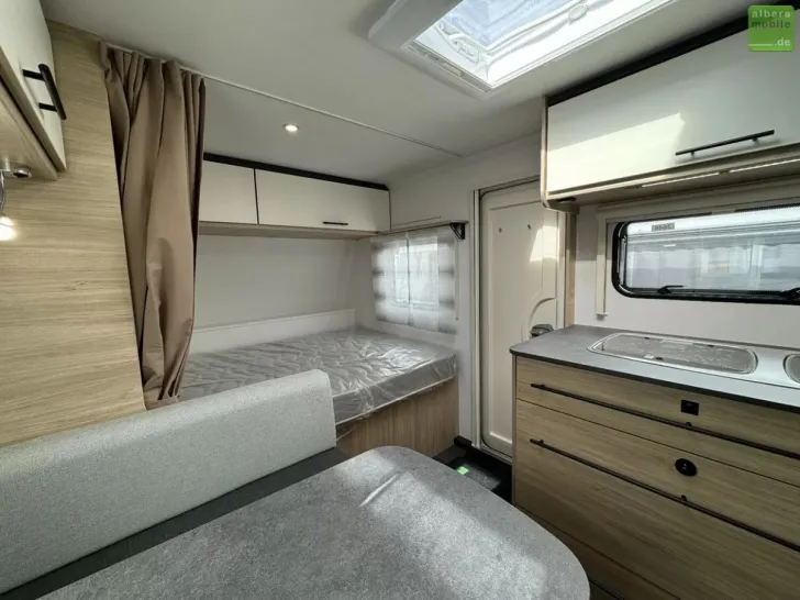 Fahrzeugbild Sterckeman Easy 496PE Etagenbetten Dusche 1500kg #12