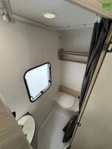 Fahrzeugbild Sterckeman Easy 496PE Etagenbetten Dusche 1500kg #19