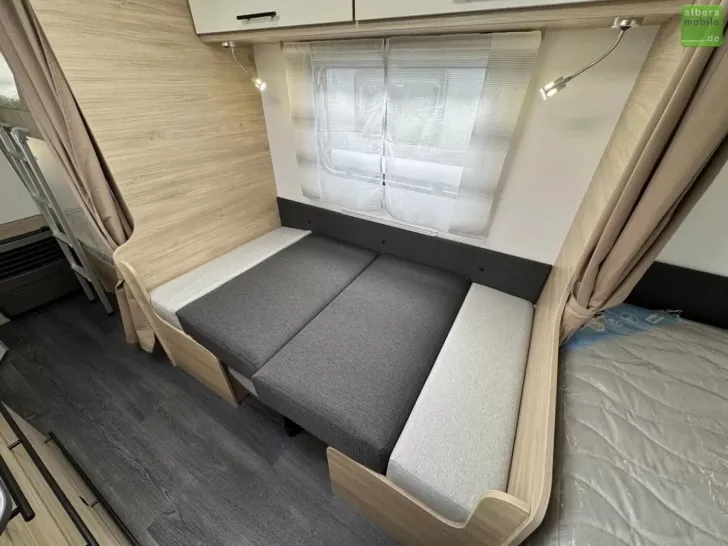 Fahrzeugbild Sterckeman Easy 496PE Etagenbetten Dusche 1500kg #23