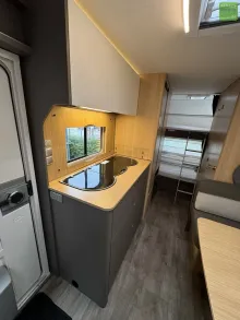 Fahrzeugbild LMC Tandero 500 K Etagenbetten ATC Dusche GFK-Wände #12
