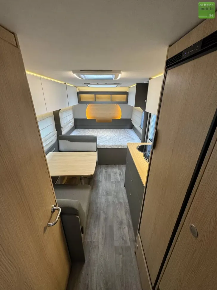 Fahrzeugbild LMC Tandero 500 K Etagenbetten ATC Dusche GFK-Wände #23