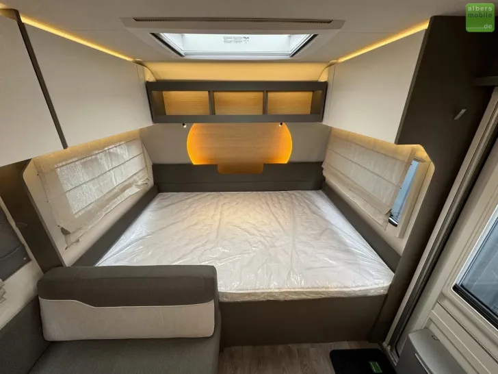 Fahrzeugbild LMC Tandero 500 K Etagenbetten ATC Dusche GFK-Wände #25