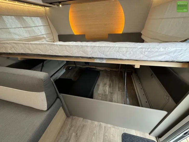 Fahrzeugbild LMC Tandero 500 K Etagenbetten ATC Dusche GFK-Wände #26