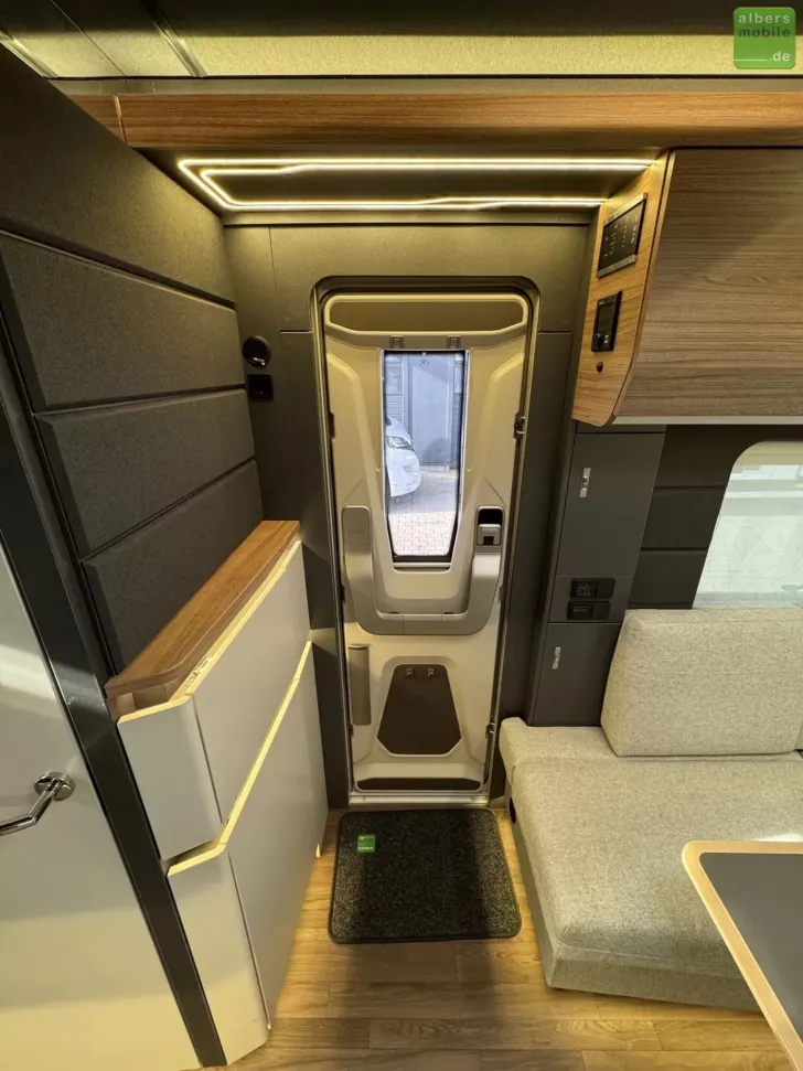 Fahrzeugbild Knaus Azur 500 EU 2000kg - Jetzt 10.509 Euro sparen! #27