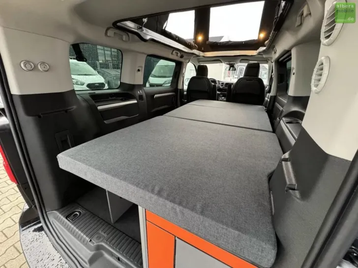 Fahrzeugbild Panama Urban 11 U11 Solar Safety AT 177PS #17