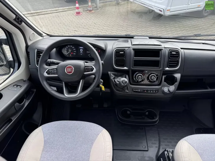 Fahrzeugbild LMC Innovan 540 5,40m Fiat Markise #27