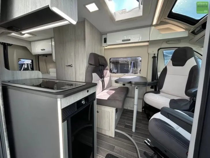 Fahrzeugbild Roller Team Livingstone Sport 6 Winter Paket LED 5,99m AHK #9