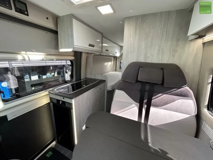 Fahrzeugbild Roller Team Livingstone Sport 6 Winter Paket LED 5,99m AHK #12