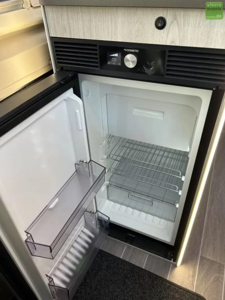 Fahrzeugbild Roller Team Livingstone Sport 6 Winter Paket LED 5,99m AHK #16