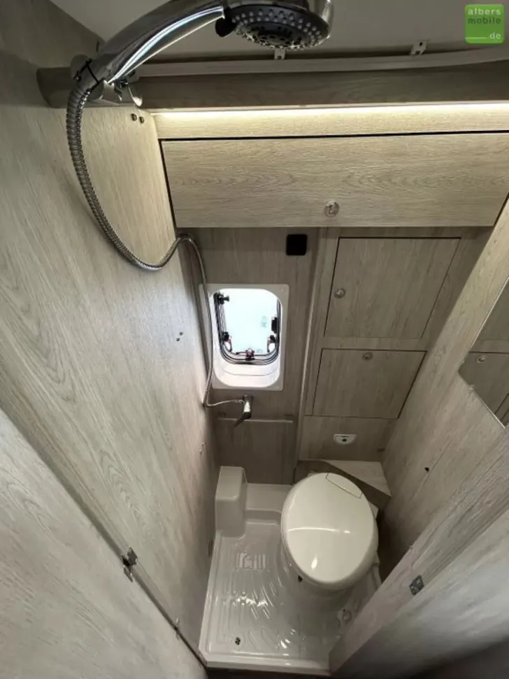 Fahrzeugbild Roller Team Livingstone Sport 6 Winter Paket LED 5,99m AHK #18