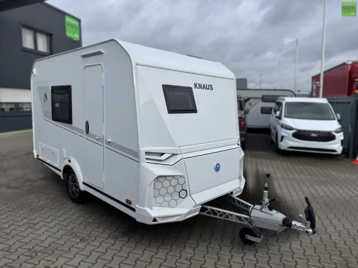 Fahrzeugbild Knaus Yaseo 340 PX Gas Bugfenster 1300kg Dusche #1