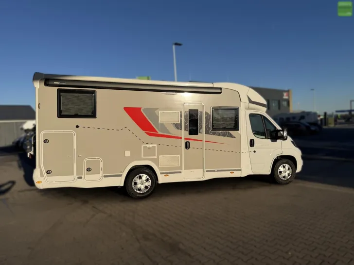 Fahrzeugbild Challenger Teilintegriert 384 Etape Edition Hubbett #3