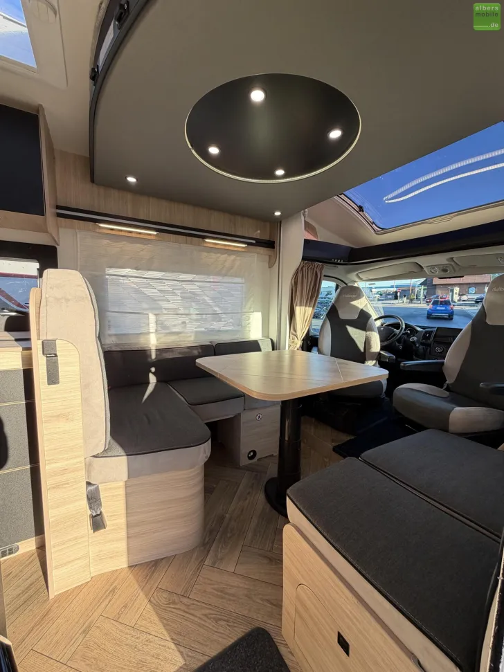 Fahrzeugbild Challenger Teilintegriert 384 Etape Edition Hubbett #8