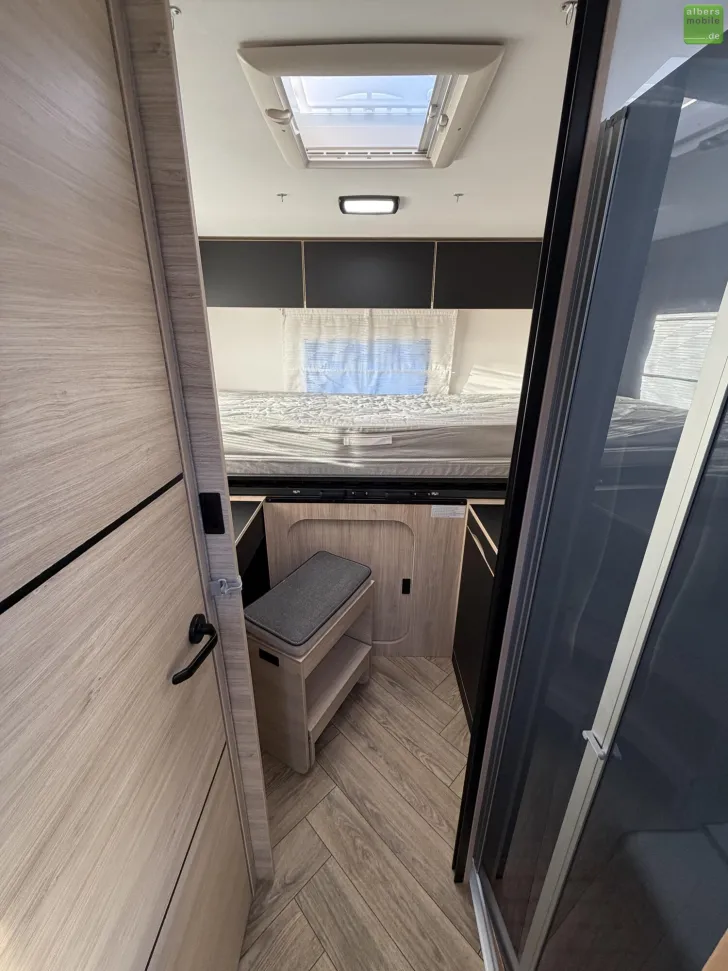 Fahrzeugbild Challenger Teilintegriert 384 Etape Edition Hubbett #16