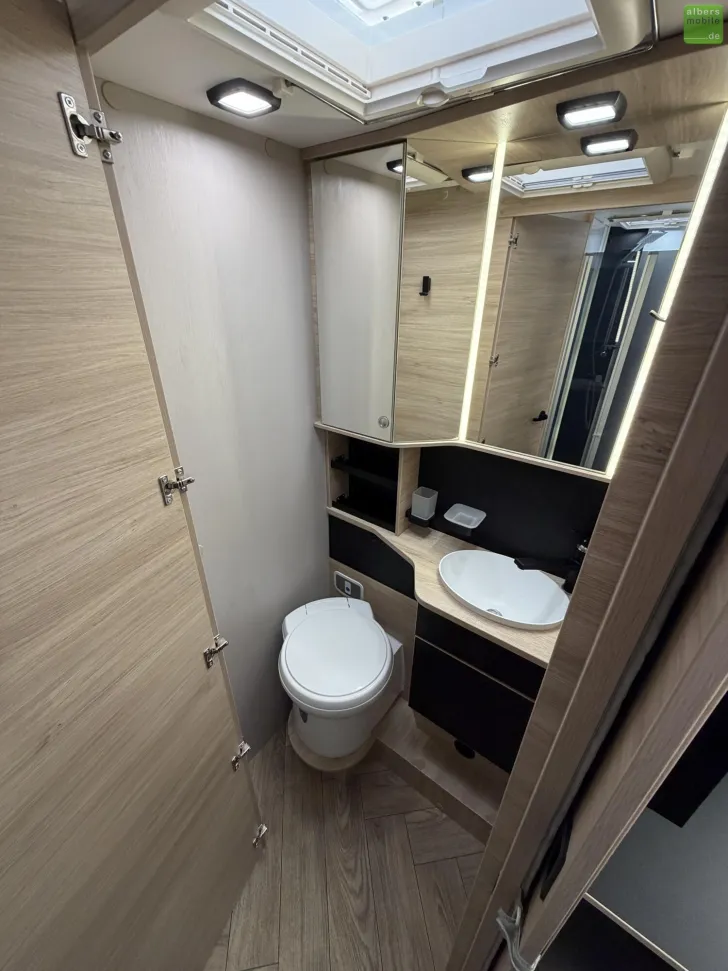 Fahrzeugbild Challenger Teilintegriert 384 Etape Edition Hubbett #21