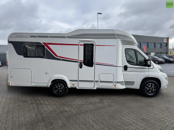 Fahrzeugbild LMC Tourer Lift H 630 Hubbett Französisches Bett #3