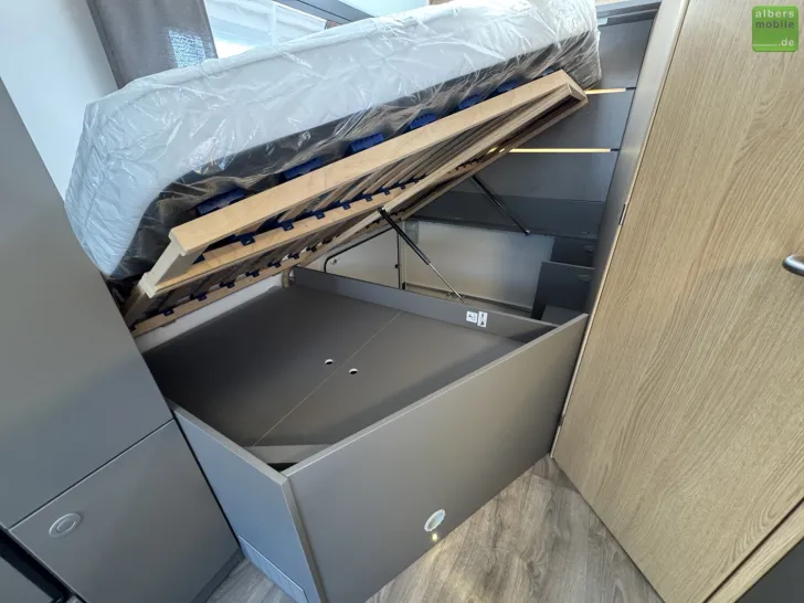 Fahrzeugbild LMC Tourer Lift H 630 Hubbett Französisches Bett #26