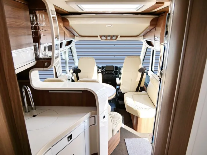 Fahrzeugbild Carthago chic e-line I  50 LE DA #7