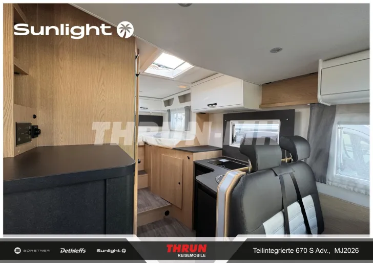 Fahrzeugbild Sunlight Adventure T Ford 670S #12