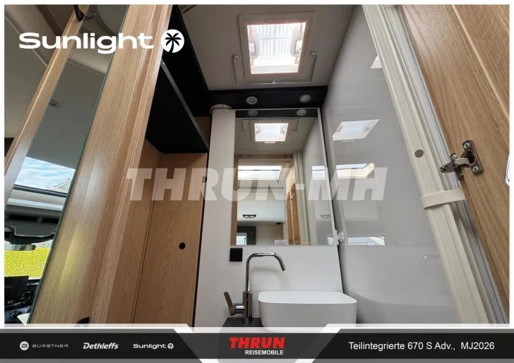 Fahrzeugbild Sunlight Adventure T Ford 670S #20